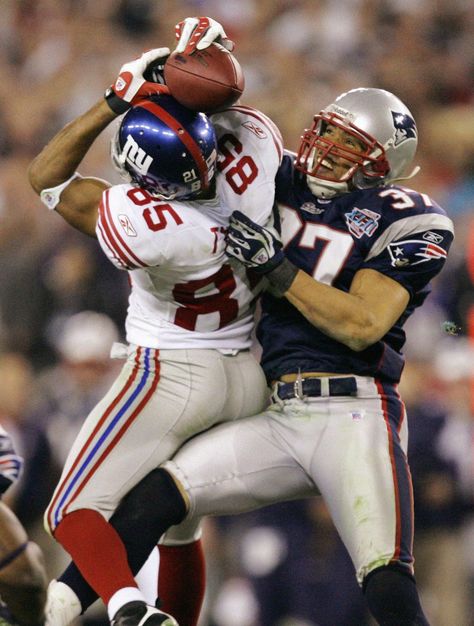 Gridiron Gang, Ny Giants Football, Nfl Football Pictures, Giants Logo, New York Giants Football, New York Football, Sports Gallery, Bleed Blue, Giants Football