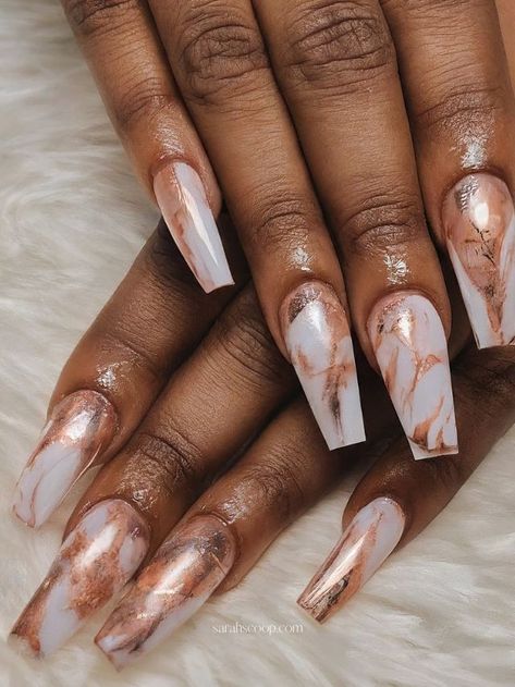 35+ Rose Gold Coffin Nail Designs Coffin Marble Nails, Perfect Nail Color, Gold Coffin Nails, Rose Gold Nail Polish, Rose Gold Nail Art, Acrylic Nail Designs Coffin, Coffin Nail Designs, Gold Acrylic Nails, Chic Nail Designs