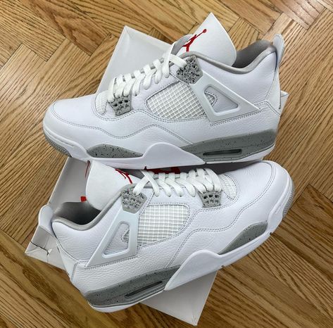 JORDAN 4 RETRO WHITE OREO(2021) @sneaker_store.co @Sneaker_store.co SNEAKER STORE CO WHAT+57 (302) 223-8152 - +57 (301) 220-1556 Oreo Aesthetic, Retro 4 Oreo, Jordan 4 White Oreo, Guy Pics, Jordan Men, Jordan 4 White, Pretty Sneakers, Shoes Aesthetic, Cute Guy Pics