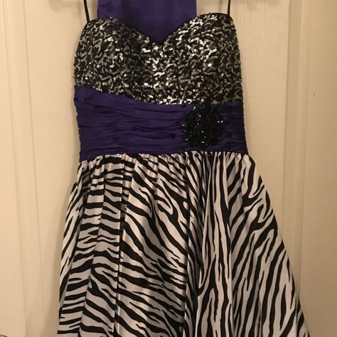 Homecoming Or Cocktail Dress Homecoming Dress 2000s, Homecoming Ideas Outfits, Y2k Homecoming Dresses, Trashy Dress, 2010s Dress, Dress Y2k Outfit, 2000s Party Dress, 2010 Dresses, Mcbling Dress