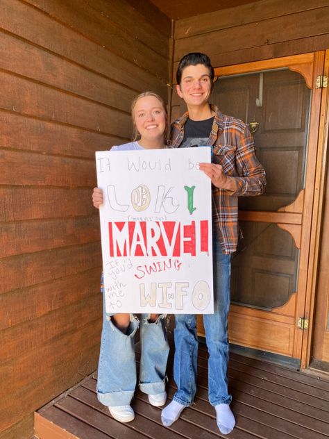 Winter Formal Posters, Winter Formal Signs, Winter Formal Proposal, Homecoming Poster, Homecoming Poster Ideas, Formal Proposals, Cute Promposals, School Dance Ideas, Prom Proposals