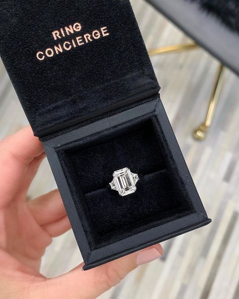 6,105 Likes, 93 Comments - RING CONCIERGE (@ringconcierge) on Instagram: “Classics done better. ❤️” 3.5 Carat Engagement Ring, Trapezoid Side Stones, Emerald Ring Engagement, Simple Wedding Dress Casual, Emerald Cut Engagement Ring, Emerald Ring Engagement Diamond, Ring Cuts, Ring Concierge, Wedding Inspired