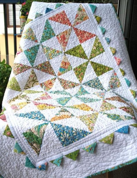 Pinwheel Quilt Pattern, Colchas Quilting, Prairie Points, Quilt Modernen, Diy Bebe, Classic Quilts, Baby Quilt Patterns, Childrens Quilts, Pinwheel Quilt