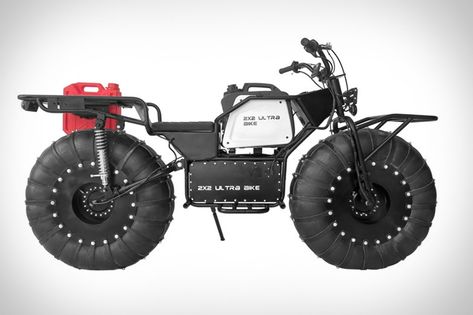 Electric technology has made a mainstream two-wheel-drive bike a reality. Leaving the super-specialized arena, Robo.Systems Ultra Bike uses a 1,000w hub motor in each wheel... Boys Toy Box, Mini Motorbike, Kawasaki Motor, Klr 650, Electric Bike Kits, Honda Bikes, Hub Motor, Motor Scooters, All Terrain Tyres