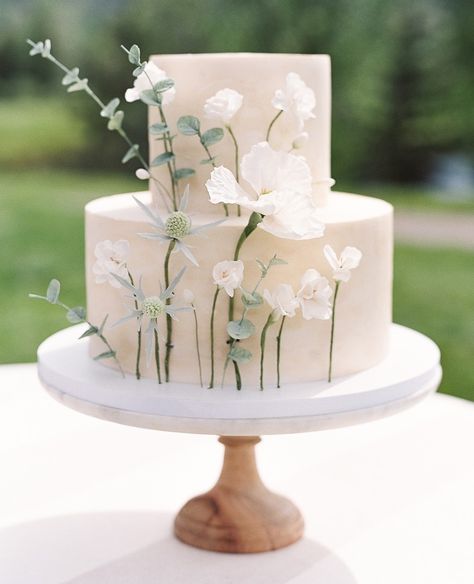 Affordable Wedding Cake, Cake Styles, Tiered Cake, Baptism Cake, Simple Wedding Cake, Wafer Paper, Wedding Cake Inspiration, Gorgeous Cakes, Wedding Cake Designs