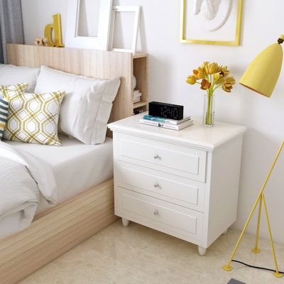 White Nightstand With Drawers, Nightstand White And Gold, Dressers Bedroom Ideas, Nightstands With Storage, White And Wood Nightstand, Bedroom Mirror Table, Bed Side Table White, White Side Table Bedroom, Tall Bedside Tables