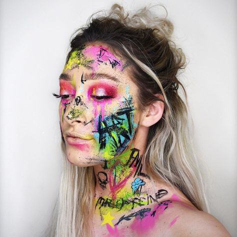 Graffiti Face Paint, Graffiti Makeup, Haunt Makeup, Graffiti Face, Spooky Makeup, Face Paints, Face Art Makeup, Theatrical Makeup, Edgy Makeup