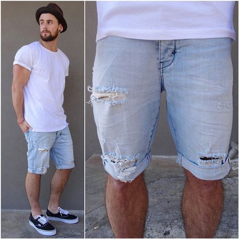 Nathan McCallum | White tshirt | Ripped denim shorts | Vans | Fedora Mens Fasion, Mens Fashion Simple, Mens Fashion Edgy, Mens Fashion Smart, Bermuda Jeans, Stylish Mens Outfits, Mens Fashion Suits, Blue Denim Shorts, Black Men Fashion