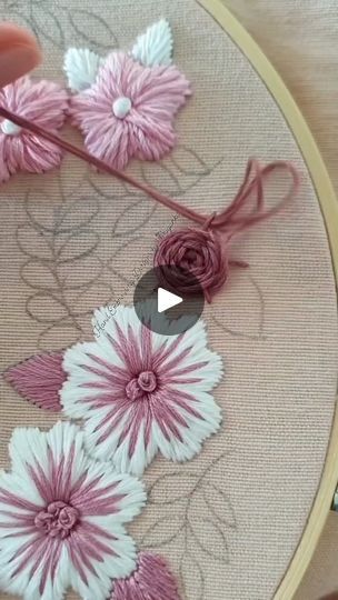 Flower Hand Embroidery, New Embroidery Designs, Embroidery Lessons, New Embroidery, Embroidery Letters, Embroidery Stitches Tutorial, Crochet Needles, Ribbon Work, Hand Embroidery Designs