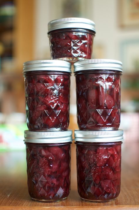 Lightly Pickled Sweet Cherries – Food in Jars Pickled Cherries, Food In Jars, Canning Fruit, Bing Cherries, Plum Sauce, Alfalfa Sprouts, Cherry Recipes, Sour Cherry, Dried Cherries