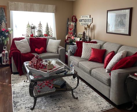 Grey Living Room With Red Accents, Grey And Red Living Room, Grey White Living Room, Ivory Living Room, Red Living Room Decor, Red Apartment, Burgundy Living Room, Diy Remodeling, Cream Living Rooms