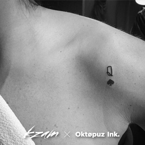 Q Spade Tattoo Meaning Club Card Tattoo, Spade Queen Tattoo, Queen Card Tattoo For Women, Queen Spades Tattoo, Queen Of Clubs Tattoo, Spade Card Tattoo, Queen Of Spades Card Tattoo, Queen Finger Tattoo, Queen Playing Card Tattoo