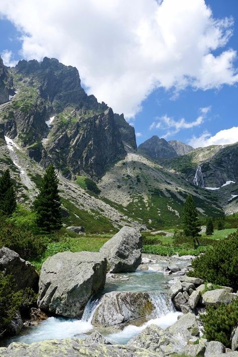 Beautiful nature, fresh air, lakes and big mountains ;) European Mountains, Slovakia Mountains, Slovakia Travel, Summer Mountains, High Tatras, Tatra Mountains, Backpacking Adventure, Summer Hiking, Mountains Photography