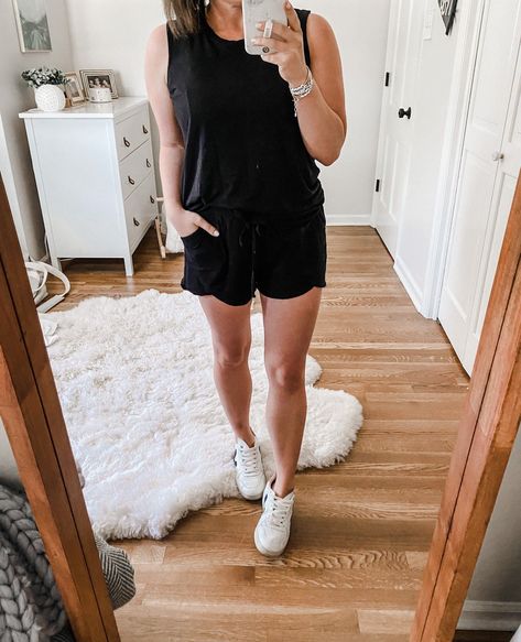 Nursing Friendly Postpartum Capsule Wardrobe Essentials from Kindred Bravely Nursing Friendly Outfits Summer, Postpartum Capsule Wardrobe, Nursing Capsule Wardrobe, Postpartum Outfits Summer, Nursing Friendly Outfits, Kindred Bravely, Postpartum Nursing, Postpartum Fashion, Skort Outfit