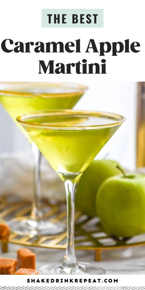 This caramel apple martini recipe falls together with just three ingredients and a quick shake. This caramel apple cocktail tastes like a crisp fall day with each sip. Apple Drinks Alcohol, Fall Martinis Recipes, Caramel Apple Shots, Caramel Apple Cocktail, Appletini Recipe, Best Martini Recipes, Apple Cocktail Recipes, Apple Martini Recipe, Caramel Apple Martini