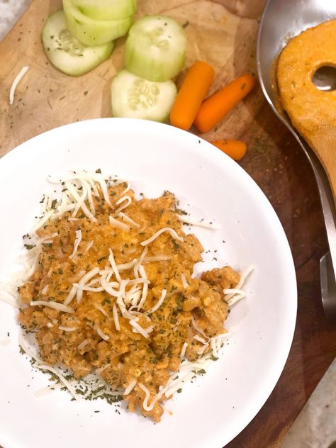 Buffalo Ground Turkey Skillet Buffalo Ground Turkey, Ground Turkey Salad, Ground Turkey Skillet, Turkey Skillet, Ground Turkey Meal Prep, Buffalo Sauce Recipe, Turkey Salad, Quick Healthy Meals, Ground Turkey Recipes