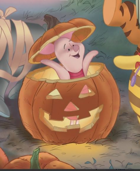 Halloween Winnie The Pooh Wallpaper, Piglet Aesthetic, Winnie The Pooh Autumn, Fall Winnie The Pooh, Piglet Halloween, Soft Grunge Tumblr, Widget Halloween, Winnie The Pooh Fall, Halloween Winnie The Pooh