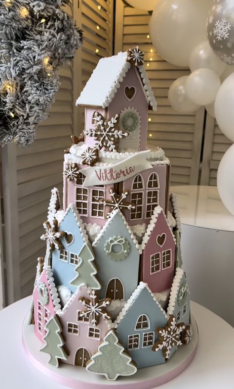 Cake With Gingerbread House, Gingerbread House Birthday Cake, Amazing Gingerbread Houses, Blue Gingerbread House, Gingerbread House Cake, Christmas Smoothies, Christmas Jar Gifts, Gingerbread House Ideas, The Best Dessert