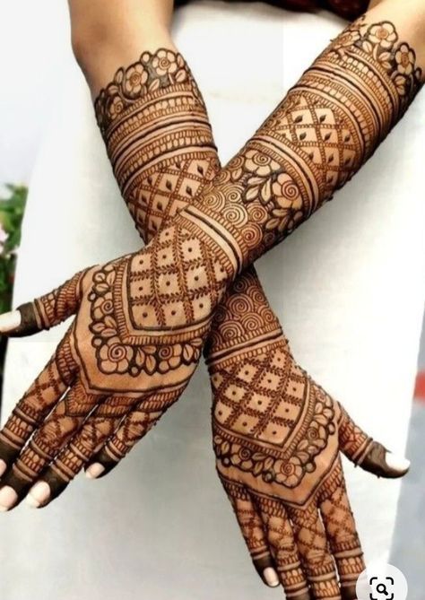 Bridal Mehandi Designs Simple, Full Backhand Mehndi Designs, Mehandi Designs For Hands Full Hand, Simple Engagement Mehndi Designs Unique, Dulhan Mehandi Unique Bridal, New Bridal Mehndi Designs Back Hand, Back Hand Mehndi Designs Brides, Mehndi Designs Full Hand Back, Mehendi Designs For Bride Bridal Mehndi