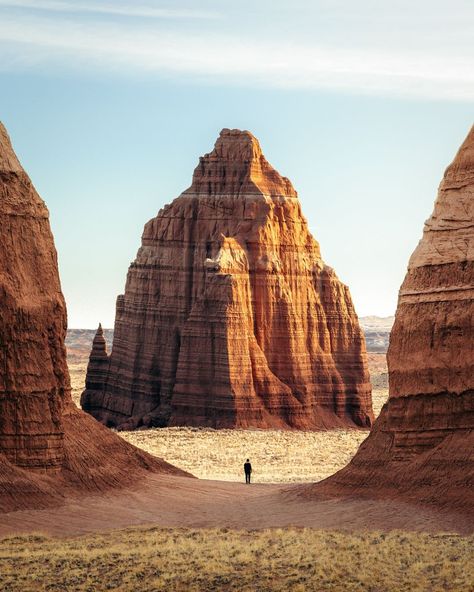 Temple of the Moon 🌕🏜️👇🏻 . 📍 Located in a remote region of Capitol Reef National Park, in Utah, it is only accessible through a dirty road… | Instagram Travelling Usa, Capitol Reef, Capitol Reef National Park, National Park Photos, Park Landscape, Spot It, Utah Travel, The Cathedral, Time To Go