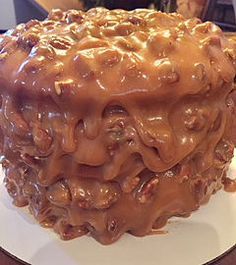 Southern Praline Cake, Southern Praline, Pecan Praline Cake, Praline Cake, Praline Recipe, Pecan Praline, Caramel Icing, Pecan Cake, Pecan Recipes