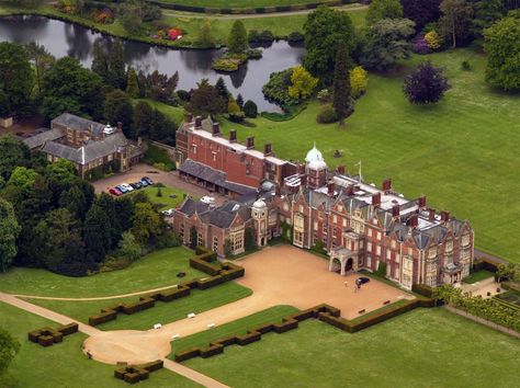 See Inside Sandringham House — the Queen's Estate Where the Royal Family Summit Is Taking Place Sandringham House, Sandringham Estate, 1st May, Official Residence, Royal Castles, Royal Residence, British Monarchy, The Queens, Stately Home