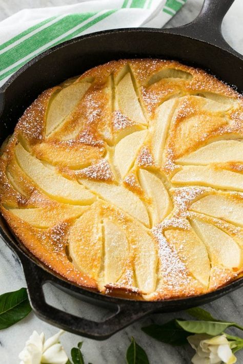 Pear Custard Pie Recipe | Pear Pie | Pear Custard Pie | Best Pear Pie | Best Custard Pie #pears #pie #dessert #dinneratthezoo #fall Pear Custard, Pear Desserts, Yoghurt Muffins, Holiday Pies Recipes, Pear Dessert Recipes, Pear Pie, Pear Dessert, Baked Pears, Donut Muffins