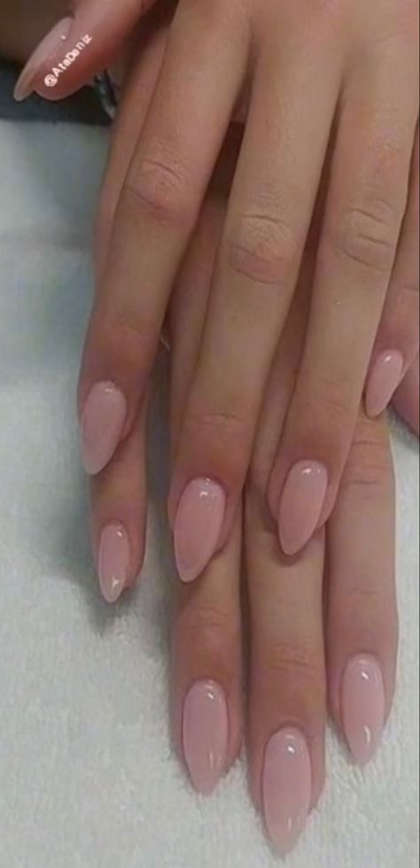 Classy Almond Nails, Acrylic Nails Almond Shape, Natural Acrylic Nails, Pointy Nails, Simple Acrylic Nails, Almond Acrylic Nails, Oval Nails, Neutral Nails, Girls Nails