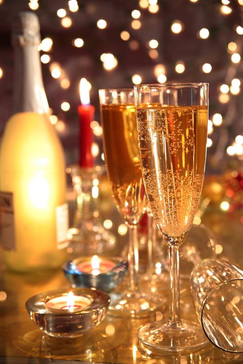 New Years Eve Party Decorations, Formal Wedding Decor, Wedding Drinks, New Years Eve Party Ideas, Lighting Tips, Classic Wedding Decorations, Happy New Years Eve, Wedding After Party, Wedding Reception Food