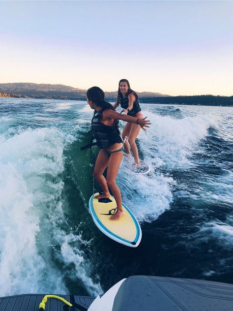 insta: jennagracemanning Pogue Life Aesthetic, Alana Blanchard, Lev Livet, Bloc Party, Lake Days, Fotos Goals, Shotting Photo, Burton Snowboards, Best Friend Photos