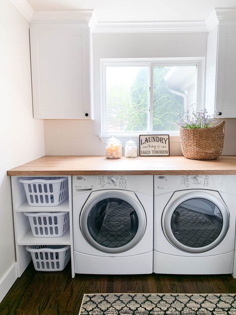 Diy Lavanderia, Laundry Room Hallway, Perfect Laundry Room, Modern Farmhouse Entryway, Laundy Room, Koti Diy, Dream Laundry Room, Mudroom Laundry Room, Laundry Room Layouts