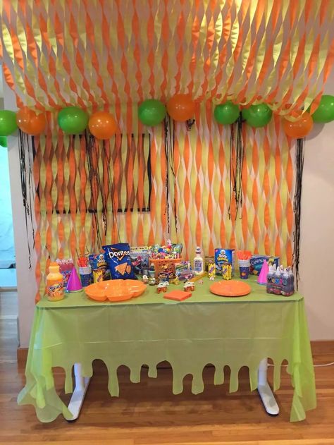 1990s Birthday Party, 1990s Birthday Party Theme, Nickelodeon Party, Dinosaur Baby Shower Theme, Peanuts Party, House Party Decorations, Slime Birthday, 90s Theme Party, Spongebob Party