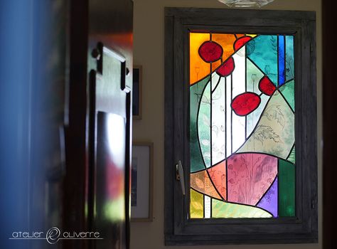 Glass Etching Designs, L'art Du Vitrail, The Annunciation, Stained Glass Door, Making Stained Glass, Stained Glass Crafts, Pentecost, Art Bathroom, Limousin