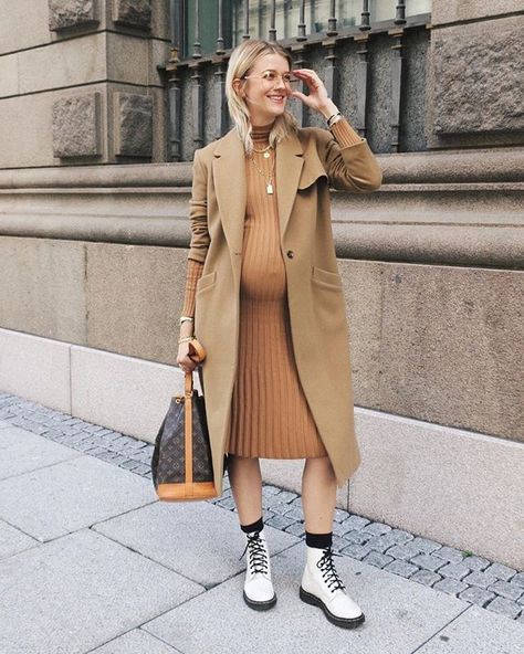 7 Tips for a Stylish Pregnancy Marianne Theodorsen, Preggers Style, Pregnancy Outfit, Modern Maternity, Moms Fashion, Pregnancy Style, Cute Maternity Outfits, Stylish Maternity Outfits, Fall Maternity