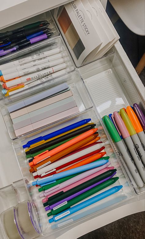 Organized
Clean
Satisfying 
Desk
Organize Desk Drawer Organization, School Desk Organization, Desk Drawer Organisation, Study Desk Organization, Work Desk Organization, Office Drawer Organization, Office Desk Supplies, Organized Desk, Office Drawer