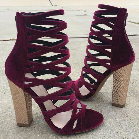 83e8ef518174e1eb6be4a0778d050c9ddesc42915572ri Stylish Heels, Caged Heels, Hot Shoes, Fabulous Shoes, Black High Heels, Crazy Shoes, Dream Shoes, Shoe Lover, Shoe Style