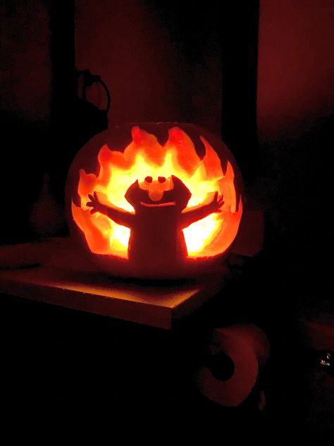 Short Wide Pumpkin Carving Ideas, Funny Pumpkin Carvings Adult, Food Pumpkin Carving Ideas, Big Mouth Pumpkin Carving Ideas, Pumpkin Carving Ideas Ratatouille, Holloween Punkins Carving Ideas, Pumkin Carving Minecraft, R2d2 Pumpkin Carving, Pumkin Carving Dragon Easy