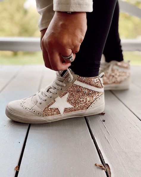 Put your best foot forward with Shu Shop! Comfortable and stylish sneakers that pair well with your favorite outfits⭐️ Lemons And Limes, Limes, How To Better Yourself, Stylish Sneakers, Favorite Outfit, Boutique, Sneakers, On Instagram, Quick Saves