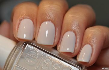 pretty nail color for bridesmaids to go with pink dresses Essie Marshmallow, Art Summer, Nail Arts, Gel Nail Art, Manicure E Pedicure, Gel Manicure, Kourtney Kardashian, Nyx Cosmetics, Nail Polish Colors