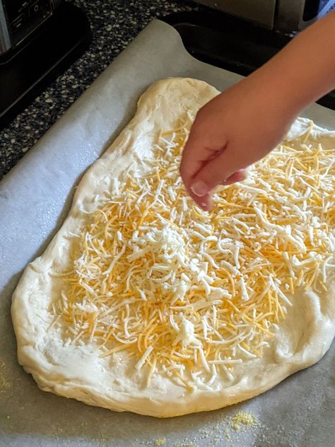 Easy Stuffed Cheesy Bread Recipe (Just As Good As Domino's!) - Brew, Create & Caffeinate With Meg Flint Cheesy Bread Recipe, Big Pizza, Hand Pie, Cheesy Bread, Cozy Coffee, Stuffed Banana Peppers, How To Make Pizza, Breadsticks, Shredded Mozzarella