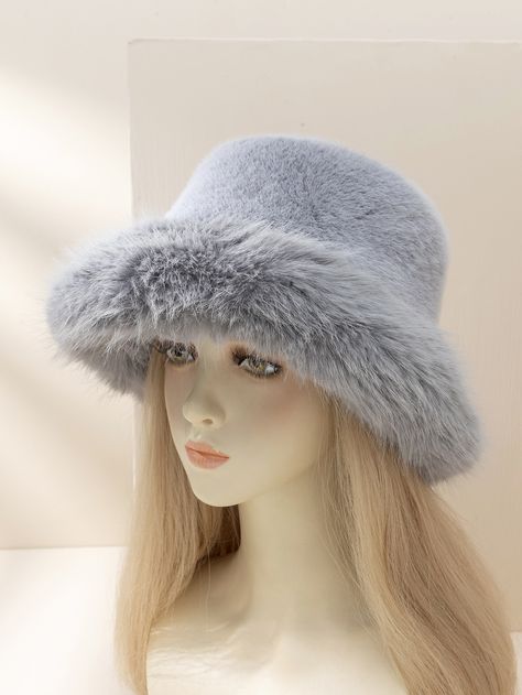 Womens Hats Fashion, Fuzzy Bucket Hat, Simple Dress Casual, Headwear Fashion, Basic Hand Embroidery Stitches, Crochet Stitches For Beginners, Winter Cap, Quick Outfits, Classy Work Outfits