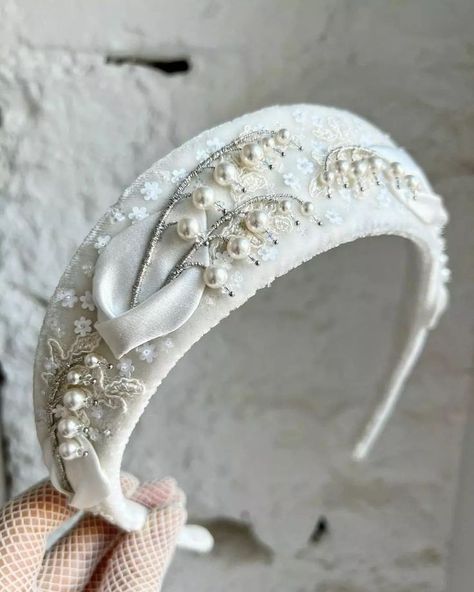 Making Fabric Flowers, Pearl Bridal Headband, Chic Headband, Pearl Headpiece, Bridal Hat, Fascinator Headband, Bride Hair Accessories, Gold Jewelry Simple, Velvet Headband