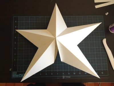 Paper Gold Star Tree Topper : 7 Steps (with Pictures) - Instructables Gold Star Tree Topper, Origami Tree, Cardboard Tree, Diy Tree Topper, Sheet Music Crafts, Christmas Tree Star Topper, Toppers Diy, Diy Christmas Tree Topper, Christmas Tree Truck