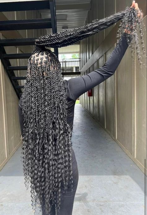 Passion Twist With Curls, Long Passion Twist, Women Goddess, Passion Twists, Big Box Braids Hairstyles, Feed In Braids Hairstyles, Goddess Braids Hairstyles, Box Braids Hairstyles For Black Women, Braided Cornrow Hairstyles