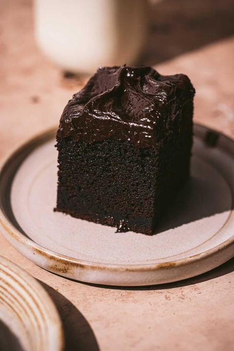 Malt Cake Recipe, Chocolate Milk Cake, Chocolate Frosting Cake Decorating Ideas, Cute Chocolate Cake, Chocolate Malt Cake, Dark Cake, Fudgy Chocolate Cake, Moist Chocolate Cake Recipe, Best Chocolate Cake Recipe