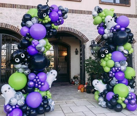 Halloween Balloon Wall, Halloween Balloon Arch, Halloween Balloon Garland, Halloween Balloons Decorations, Halloween Birthday Party Decorations, 12 Balloons, Halloween Themed Birthday Party, Room Parent, Halloween Balloon