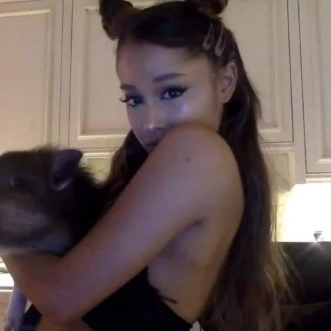 Ariana Grande Style, Ariana Grande Pictures, Ariana G, Cat Valentine, Eternal Sunshine, Dangerous Woman, Perfect Life, Pop Singers, Pics Art