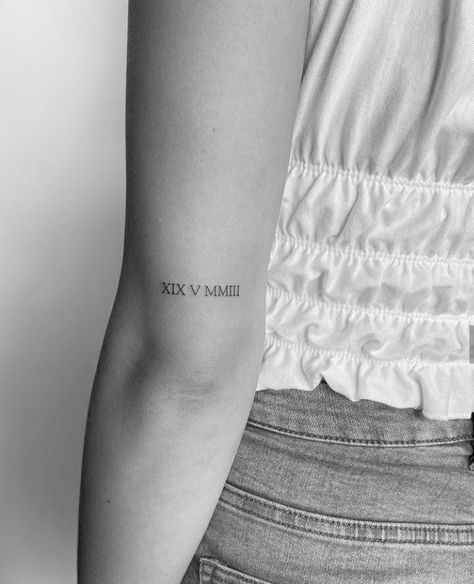 Roman Numeral Tattoo Font, Roman Numbers Tattoo, Birthdate Tattoo, Roman Numeral Tattoos, Date Tattoos, Number Tattoos, Writing Tattoos, Petite Tattoos, Small Hand Tattoos