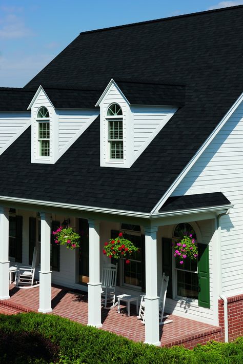 This black roof is the perfect farmhouse roof! These black owens corning shingles are in stock at Genesee Lumber! #blackroof #owenscorning #blackshingles #durationroof #farmhouseroof #farmhouse #geneseelumber Owens Corning Shingles, Roof Shingle Colors, Diy Roofing, Casa Clean, Black Roof, Roofing Options, Shingle Colors, Architectural Shingles, House Extension Design