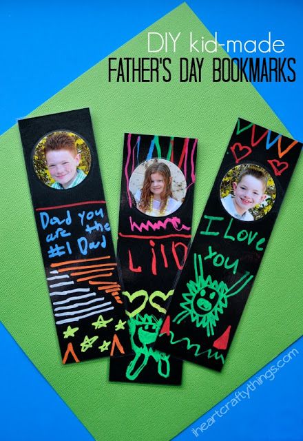 Fathers Day Bookmark, Kids Fathers Day Crafts, Fathers Day Pictures, Diy Father's Day, School Craft, Diy Father's Day Gifts, Liquid Chalk, Father's Day Diy, Chalk Markers